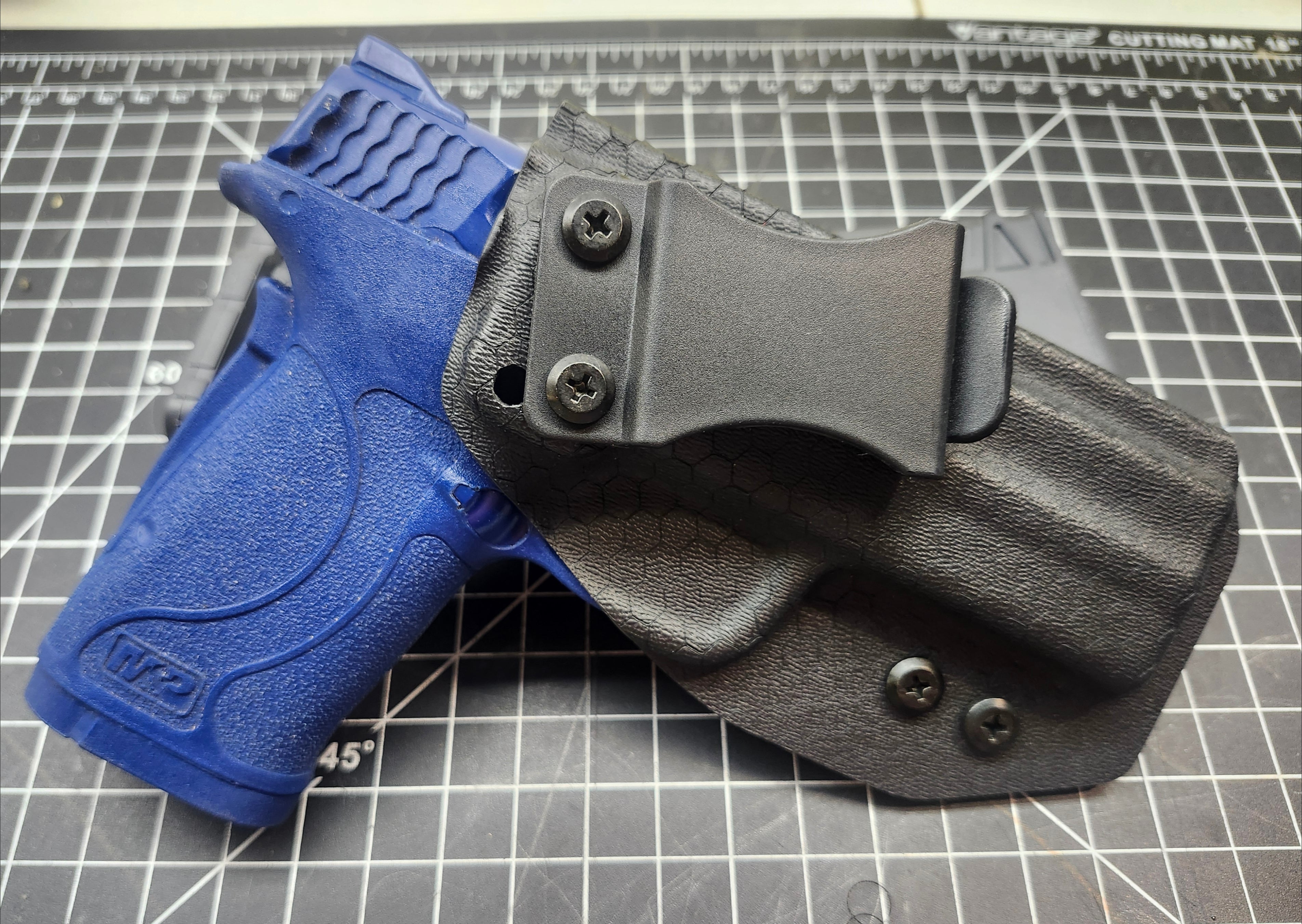 IWB Holster S&W M&P EZ380 "Black Honeycomb" Print